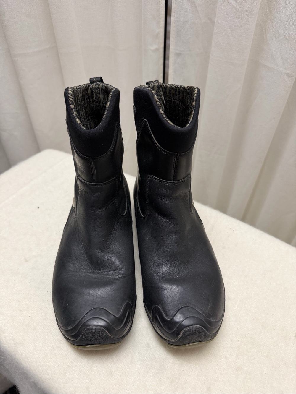 Merrell Women's Black Leather Ankle Boots